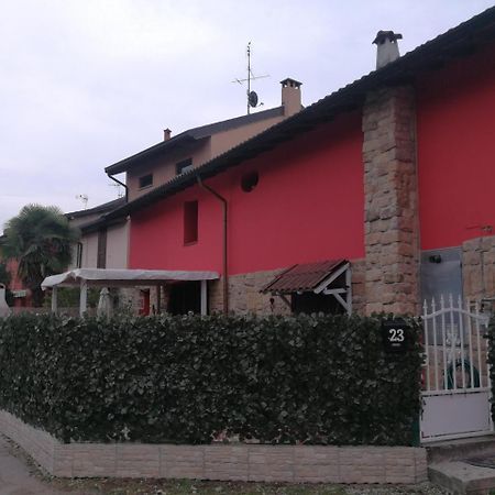 A Casa Di Luca Hotel Mediglia Exterior photo