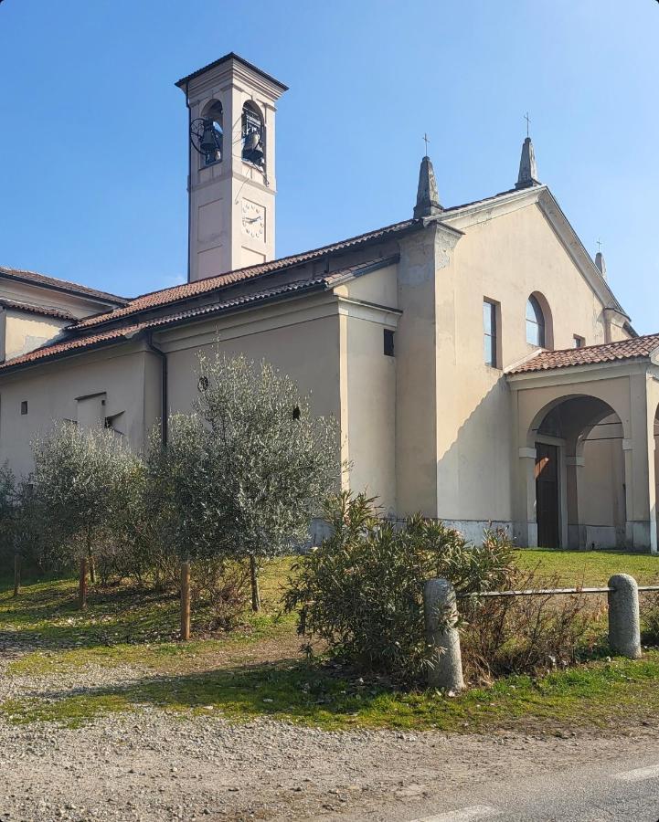 A Casa Di Luca Hotel Mediglia Exterior photo